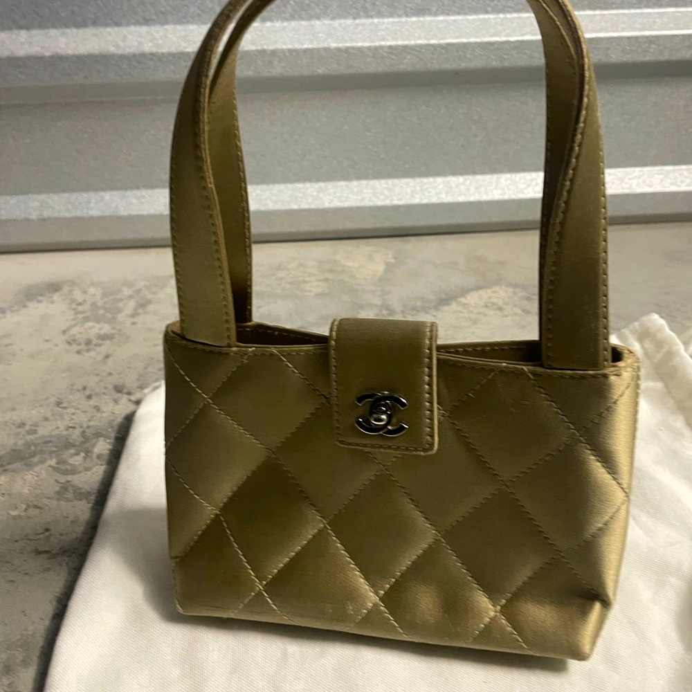 Chanel Gold quilted small purse